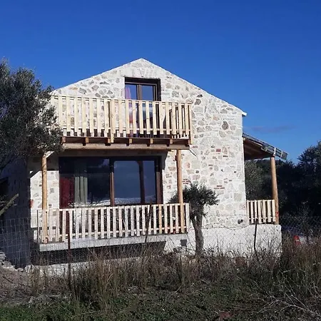 Cleopatra Villa *